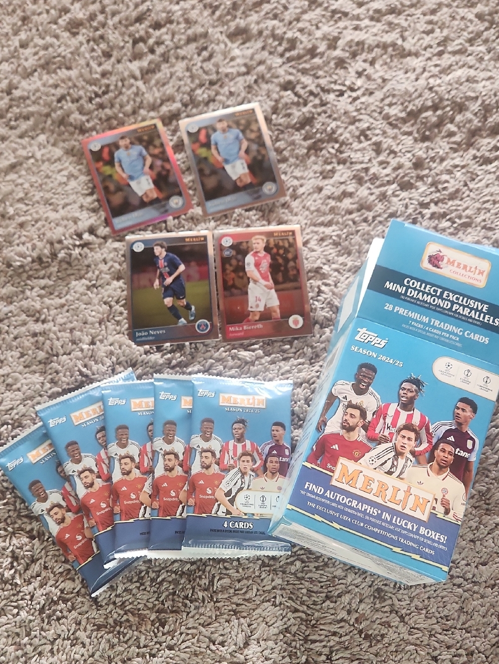 new Topps Merlin Football/soccer Trading Card Pack